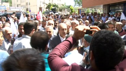 AK Parti Genel Başkan Yardımcısı Eker: “Demokrasi kendi gibi düşünmeyen ilçe başkanını öldürmek değildir”