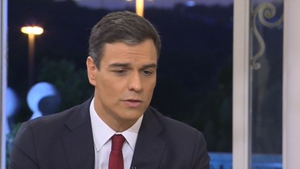 Sánchez rompe la tradición y visitará a Macron en vez de Marruecos en su primer viaje oficial