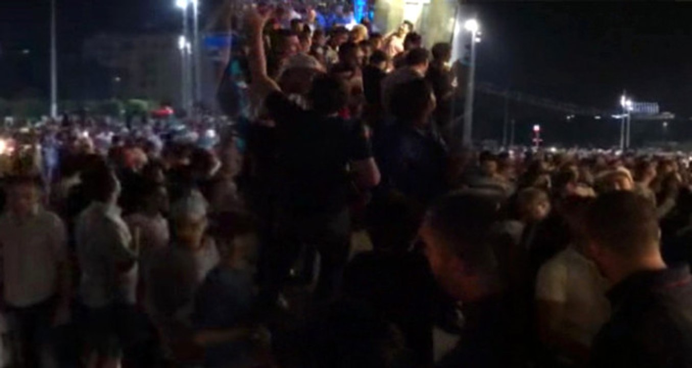 Taksim'de, Otelden Yağan Gizemli Paraların Sırrı Çözüldü
