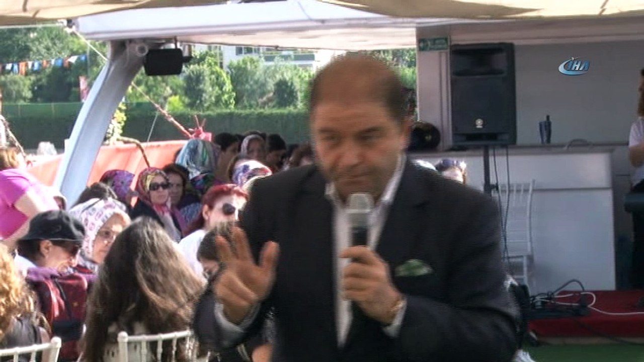 Maltepeli kadınlar halay eşliğinde boğaz turu yaptı