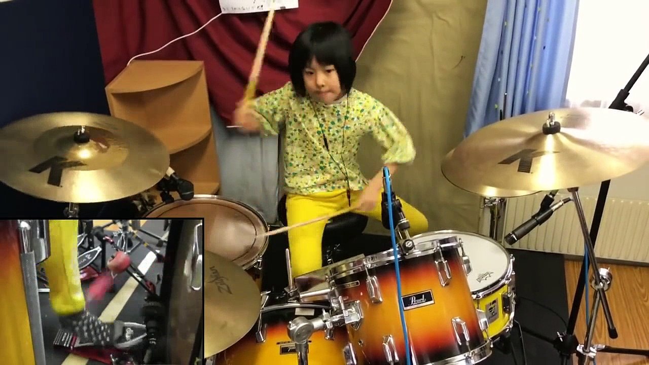 Талантливая 8-летняя барабанщица исполнила "Led Zeppelin- Good Times And Bad Times"