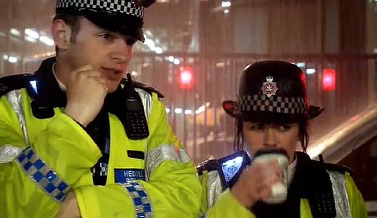 Torchwood S01E01