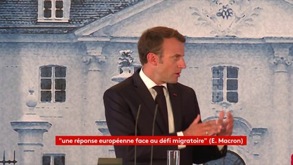 "Nous nous sommes mis d'accord sur la création d'un budget de la zone euro", annonce Emmanuel Macron