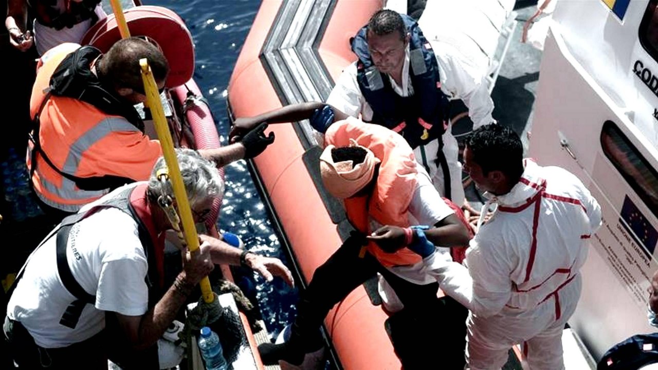 Over 1,500 refugees and migrants reach Spain