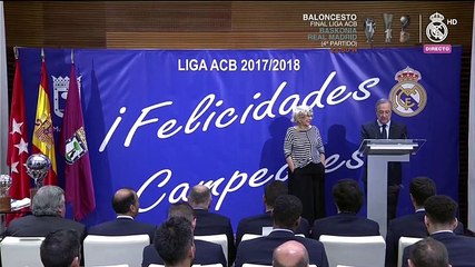 Florentino Pérez: "Ha sido un año difícil, pero lo habéis logrado"