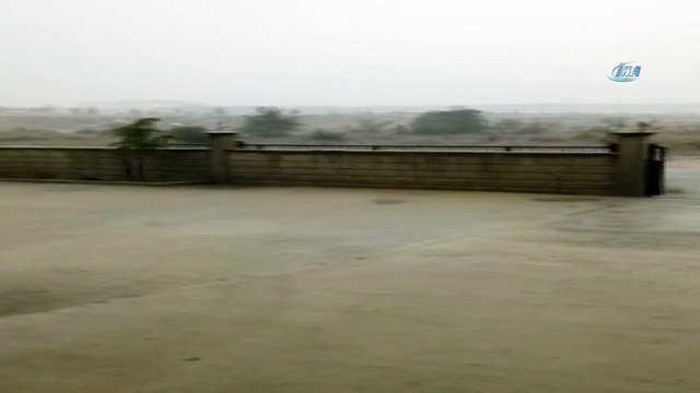 Denizli'de şiddetli yağış...Yollar suya gömüldü, Denizli-Afyon yolu ulaşıma kapandı