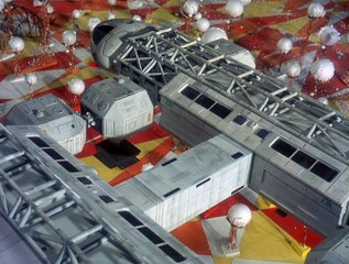 Mondbasis Alpha 1  S1E08 - Das Glück der Träumenden