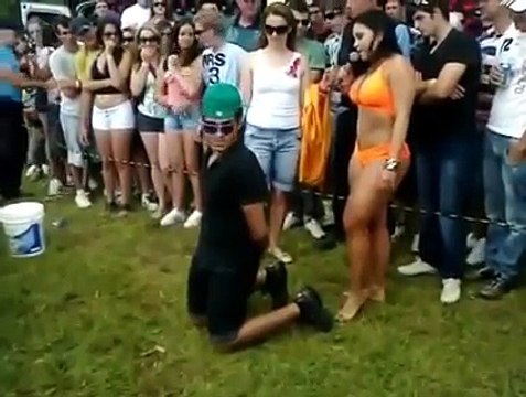 Quand ta copine est très jalouse