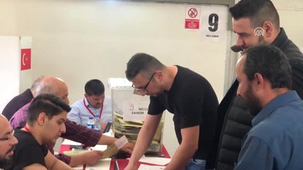 Almanya'da Oy Verme İşlemi Sona Erdi