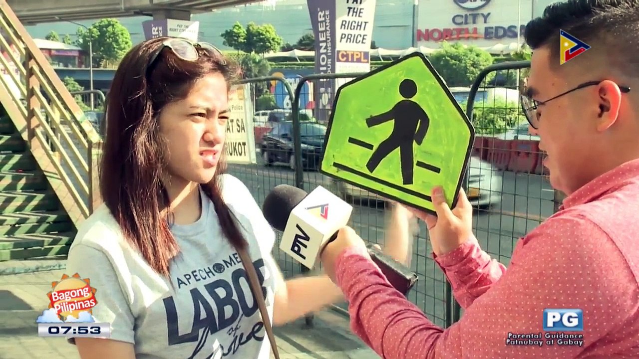IT'S SIGN: Pedestrian crossing