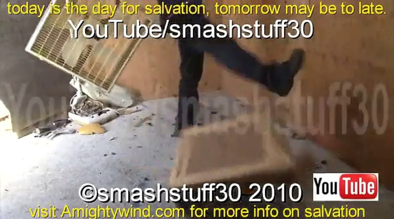 smash vintage Galaxy box fan in the box