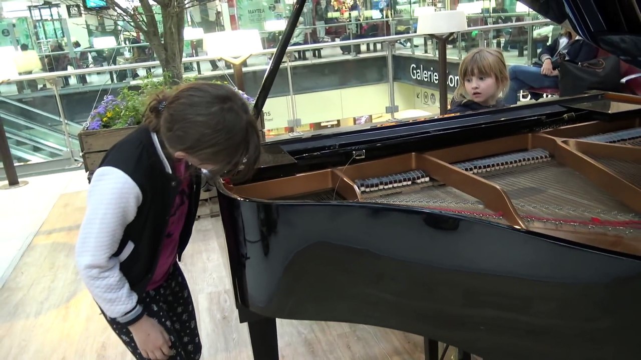 MAIS OÙ VA CE TRAIN MYSTÉRIEUX  • Studio Bubble Tea Destination Surprise