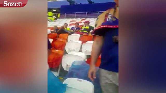 Japon taraftarlardan örnek davranış