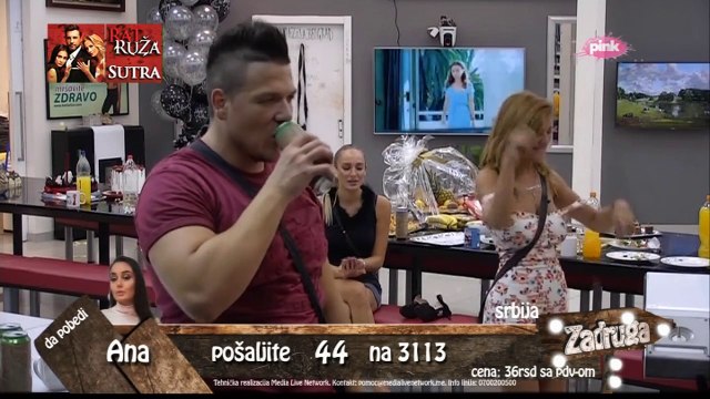 SLOBA ZAPEVAO ZA SVOJU TAŠTU: Kija tražila pesmu i insistirala da je peva baš njen suprug! Da li je ovo možda poruka za Draginju?