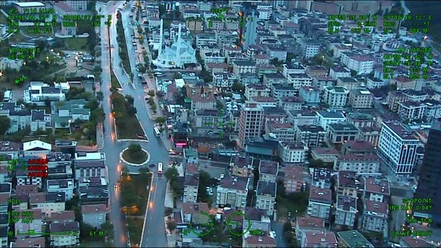 Yasa dışı bahis şebekesine operasyon kamerada: 97 gözaltı