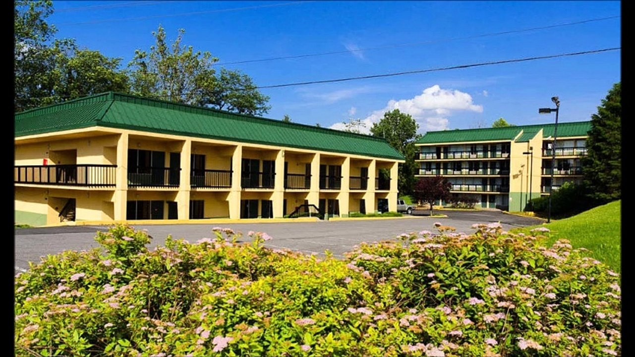 Hotel M and Conference Center