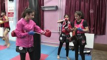 Kick boks ve muay thaide şampiyon kız kardeşler - BİTLİS