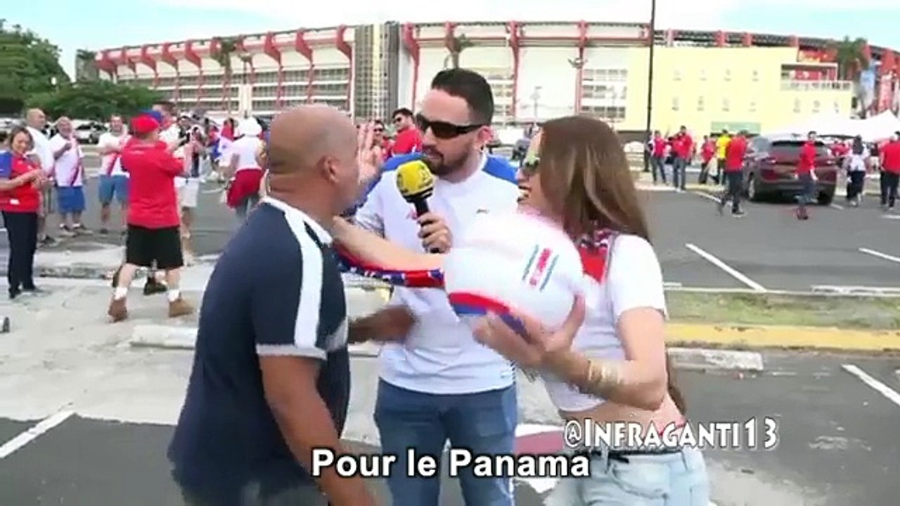Un journaliste invite deux supporters à s'embrasser devant la caméra