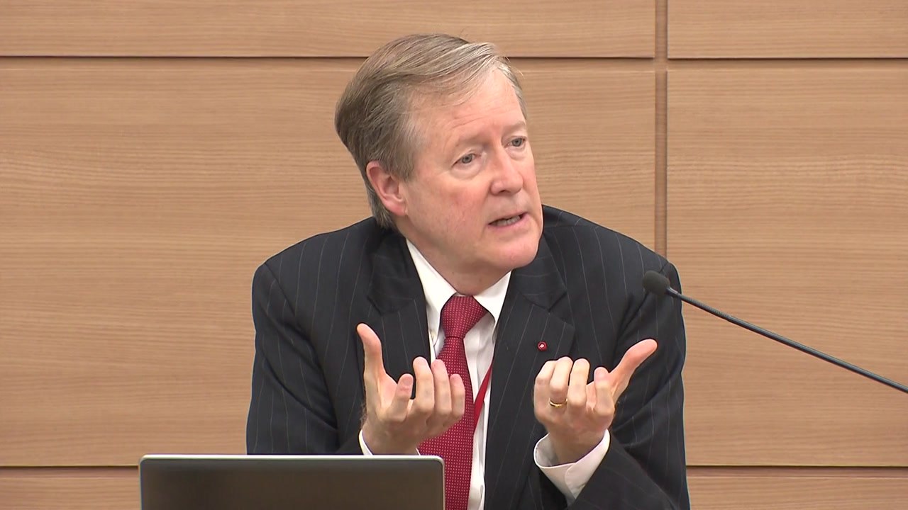 OECD 경고 "생산성 향상 없는 최저임금 인상은 독" / YTN