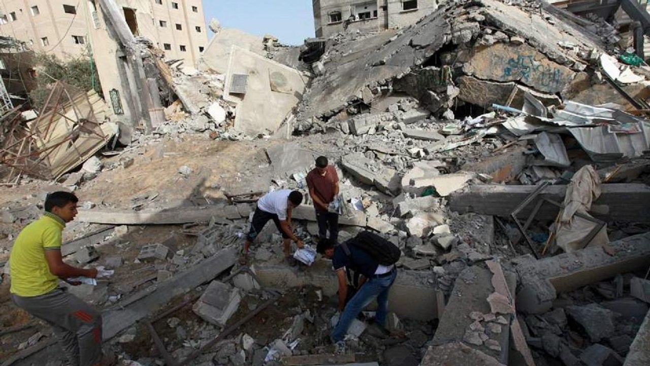 Razzi su Israele, raid contro Hamas