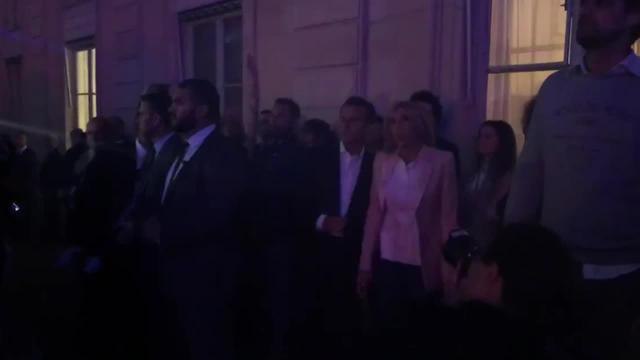 Brigitte Macron se déhanche lors de la Fête de la musique à l'Élysée