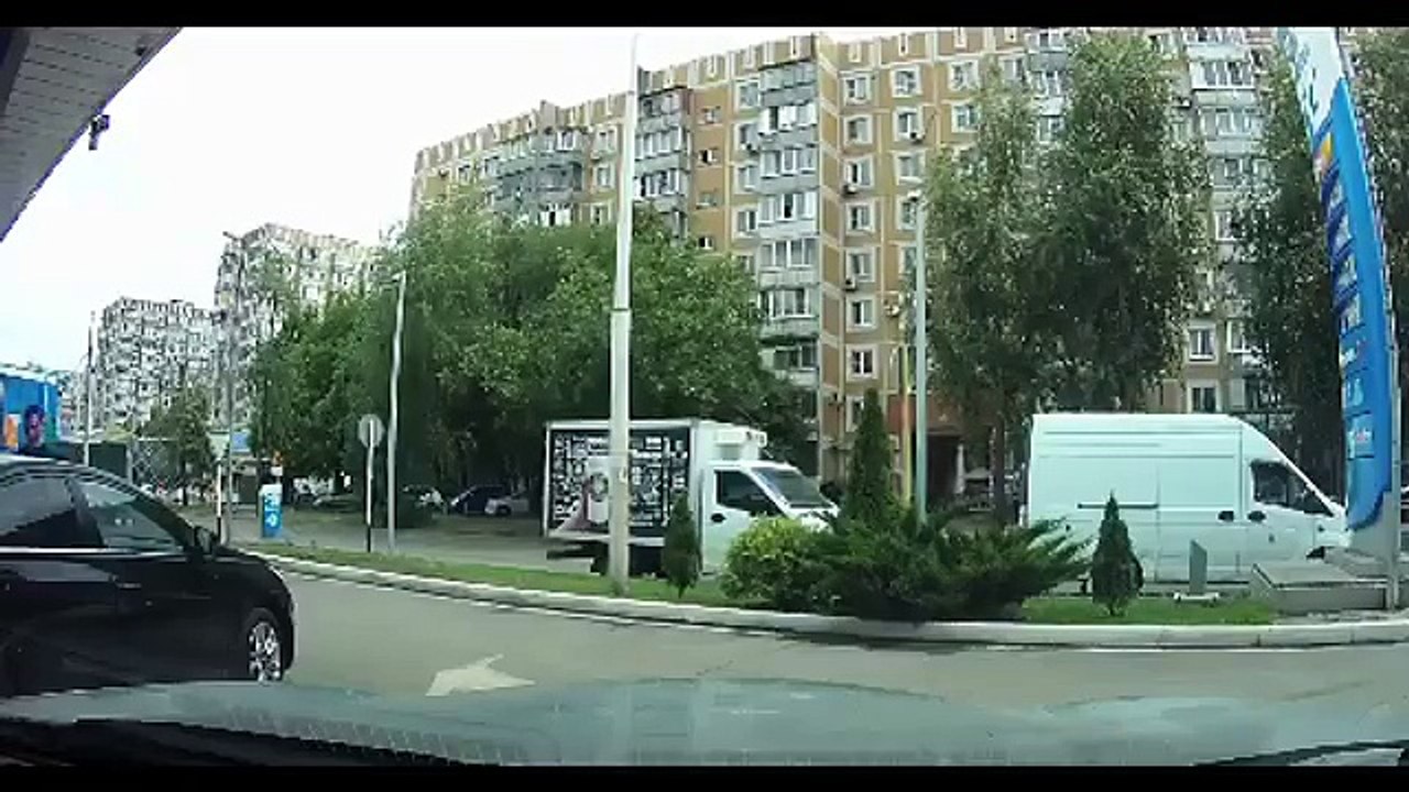 Le bus fou, fou, fou, et crash