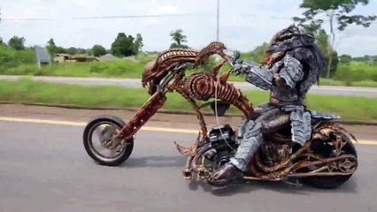 Predator à moto