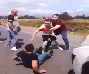 Yol Verme Tartışması Meydan Dayağına Döndü: 3 Yaralı