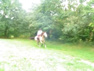 Mathilde et gaia saut haut 1