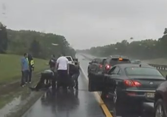 Trooper Praised for Rescuing Man from Burning Car in New Jersey