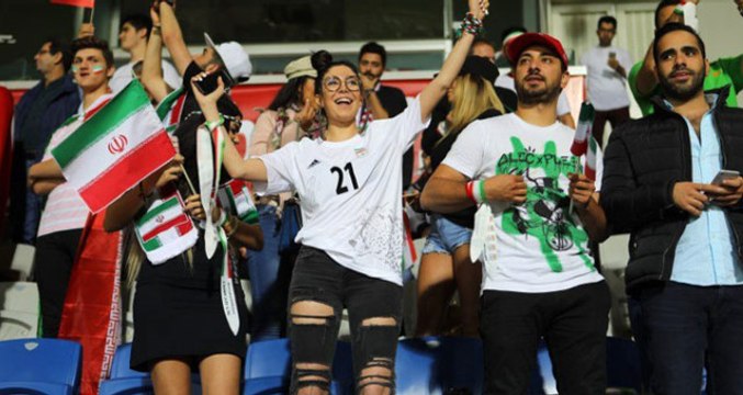 İran'da İspanya Maçının Kafelerde İzlenmesi Yasaklandı