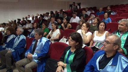 Mezuniyetlerinden 30 yıl sonra gelen kep sevinci