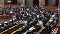 Parlamento húngaro aprova lei contra ajuda a migrantes em território nacional