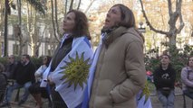 Uruguayos se reúnen en la calle de Montevideo para apoyar a la Celeste