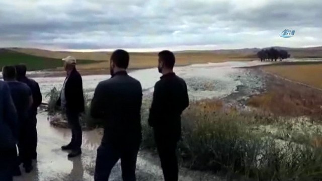 Sel tarım arazilerine zarar verdi