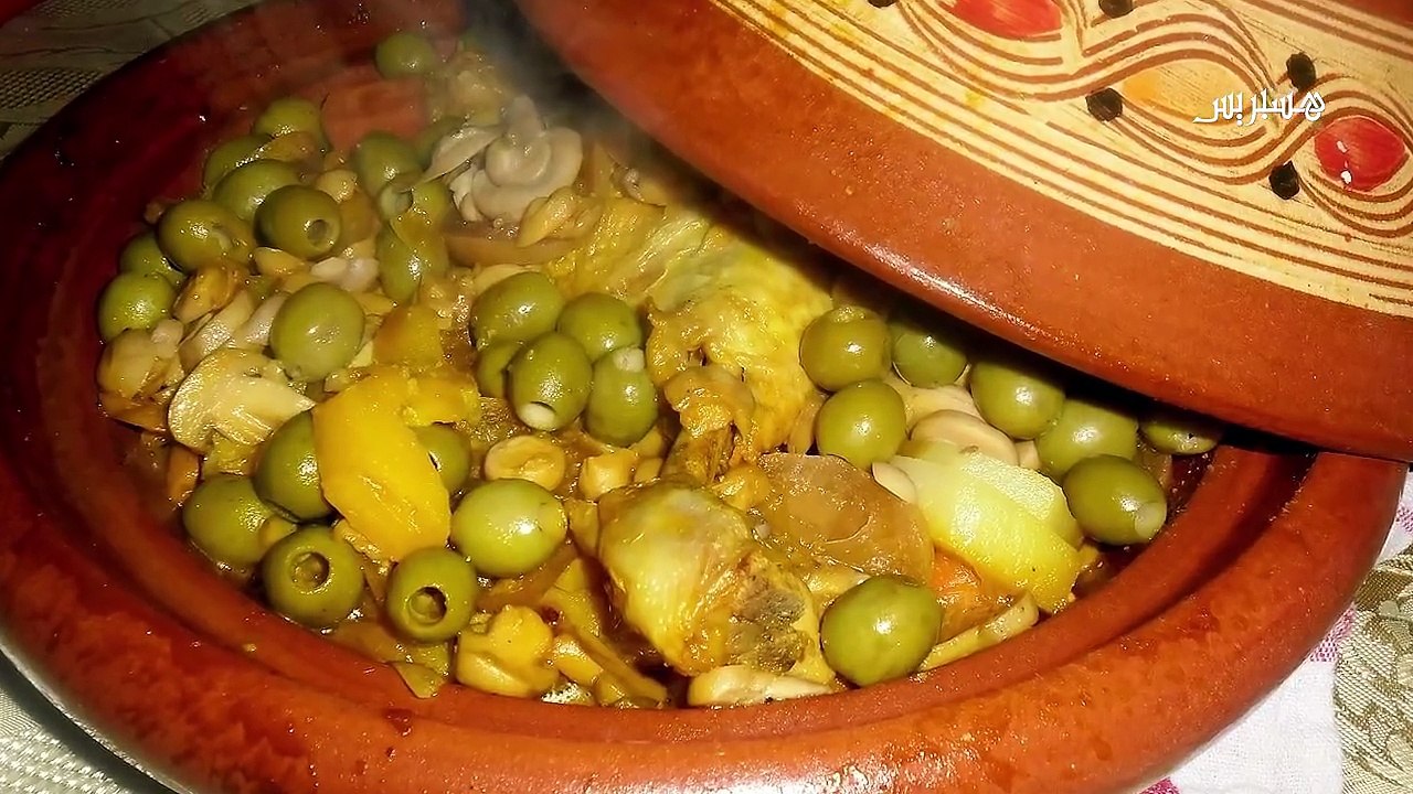 للتذكير فقط: طقوس الأكل عند المغاربة هوية ثقافية وتأقلم مع العصر