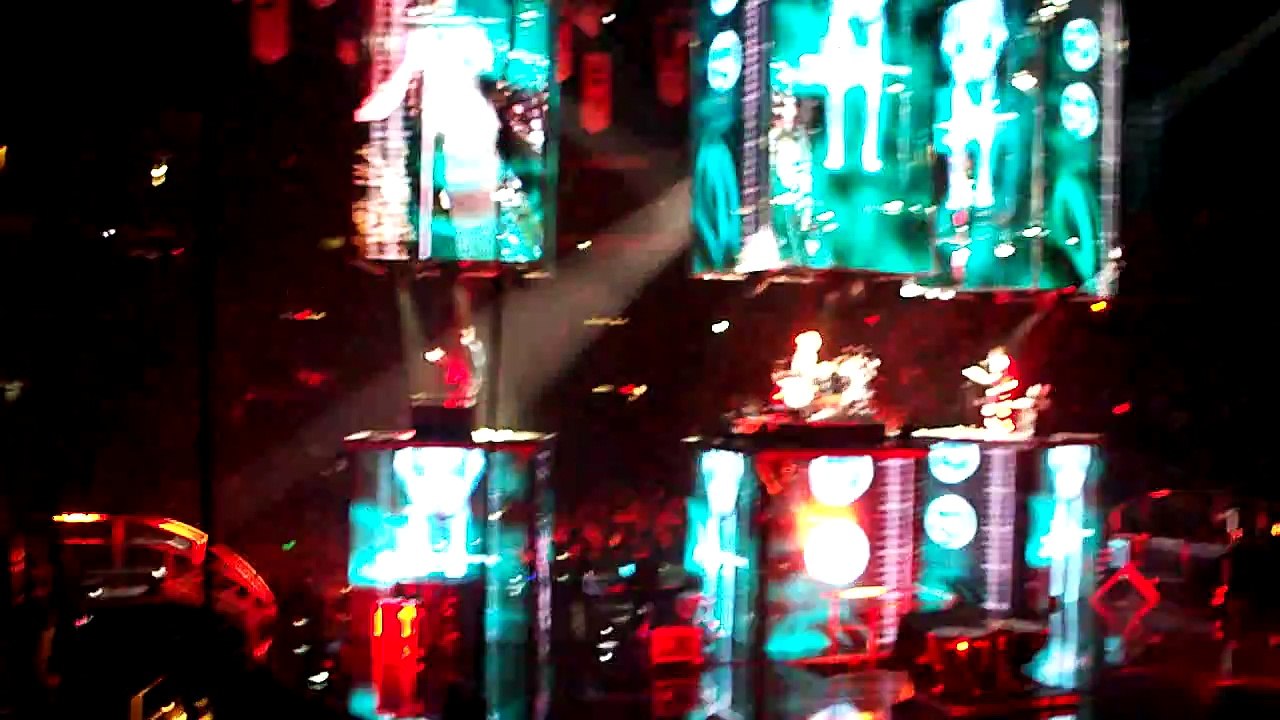 Muse - Map of the Problematique, Colisee Pepsi, Quebec City, QC, Canada  10/21/2010