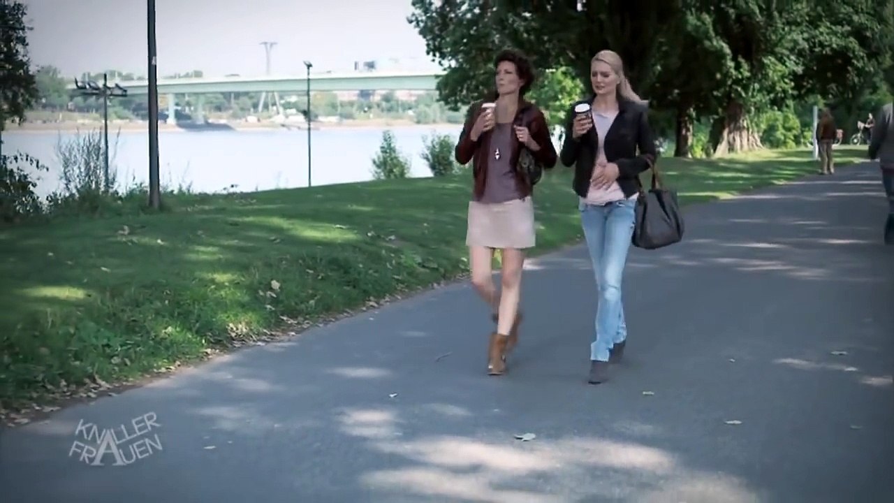 In der Natur blank ziehen | Knallerfrauen mit Martina Hill