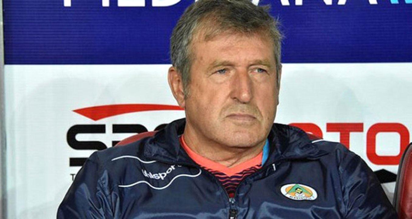 Akhisarspor, Teknik Direktör Saffet Susic ile Sözleşme İmzaladı