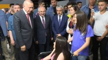 Cumhurbaşkanı Erdoğan, Mardin Gençlik Merkezi'ni ziyaret etti