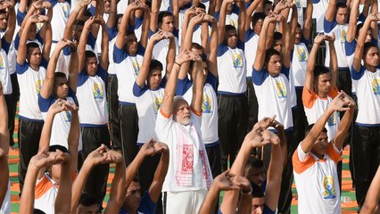 International Yoga Day: PM Modi ने कहा Yoga से लाखों लोगों का जीवन बदला | वनइंडिया हिन्दी