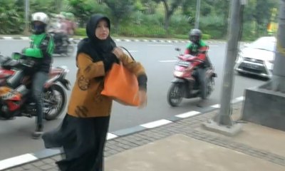Sejumlah Pegawai Pemprov DKI Terlambat Masuk Kerja