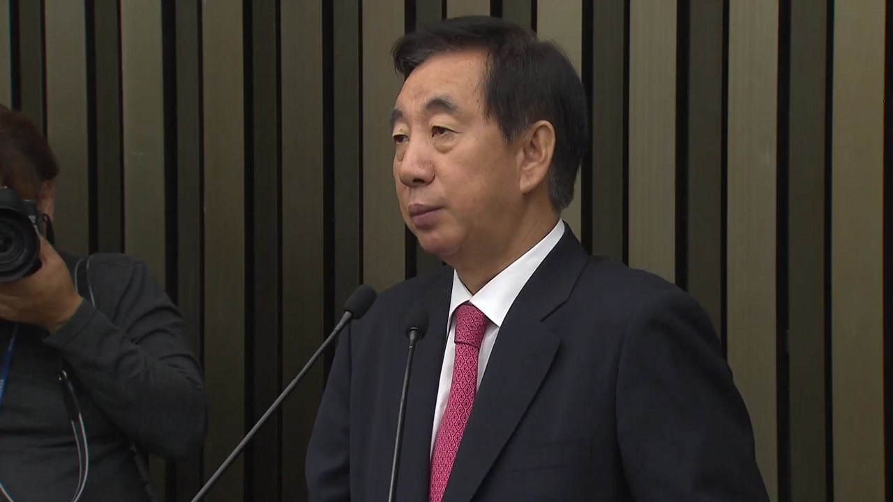 한국당 의총 또 '계파 갈등'...민주당 "국회 정상화 시급" / YTN