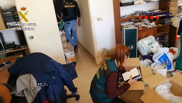 Detienen a compradores de pedofilia por Internet y correo postal