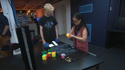 هذا الصباح- بطولة عالمية في لعبة مكعب روبيك