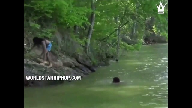 Il saute à l'eau pour sauver son pote d'un alligator