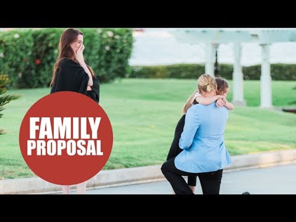 Teacher who fell in love with his ten-year-old student’s mom proposes