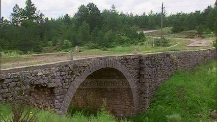 Ura 300-vjeçare në rrezik shembje - Top Channel Albania - News - Lajme