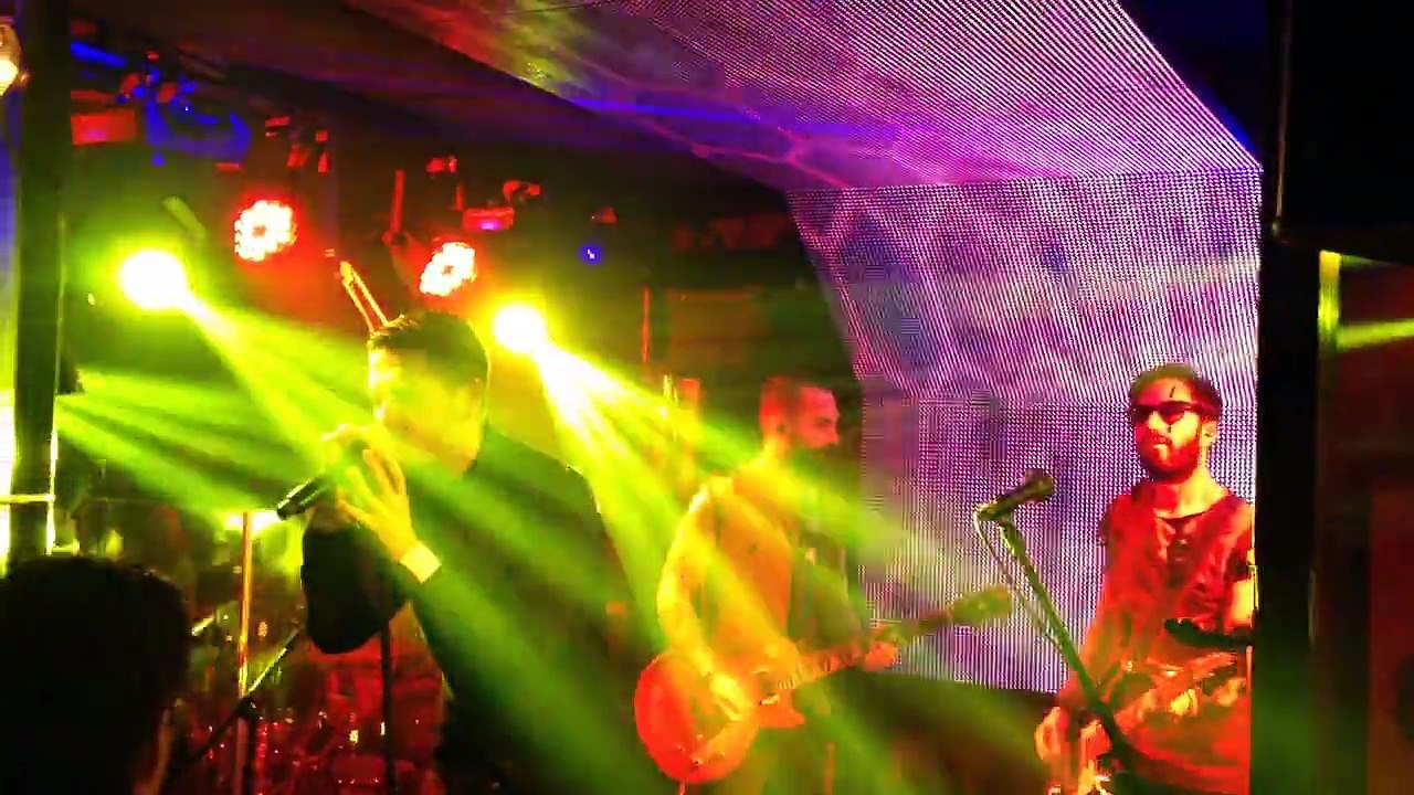 Μέλισσες / Melisses - Οι Συμμαθητές - Live 2015 Cabaret