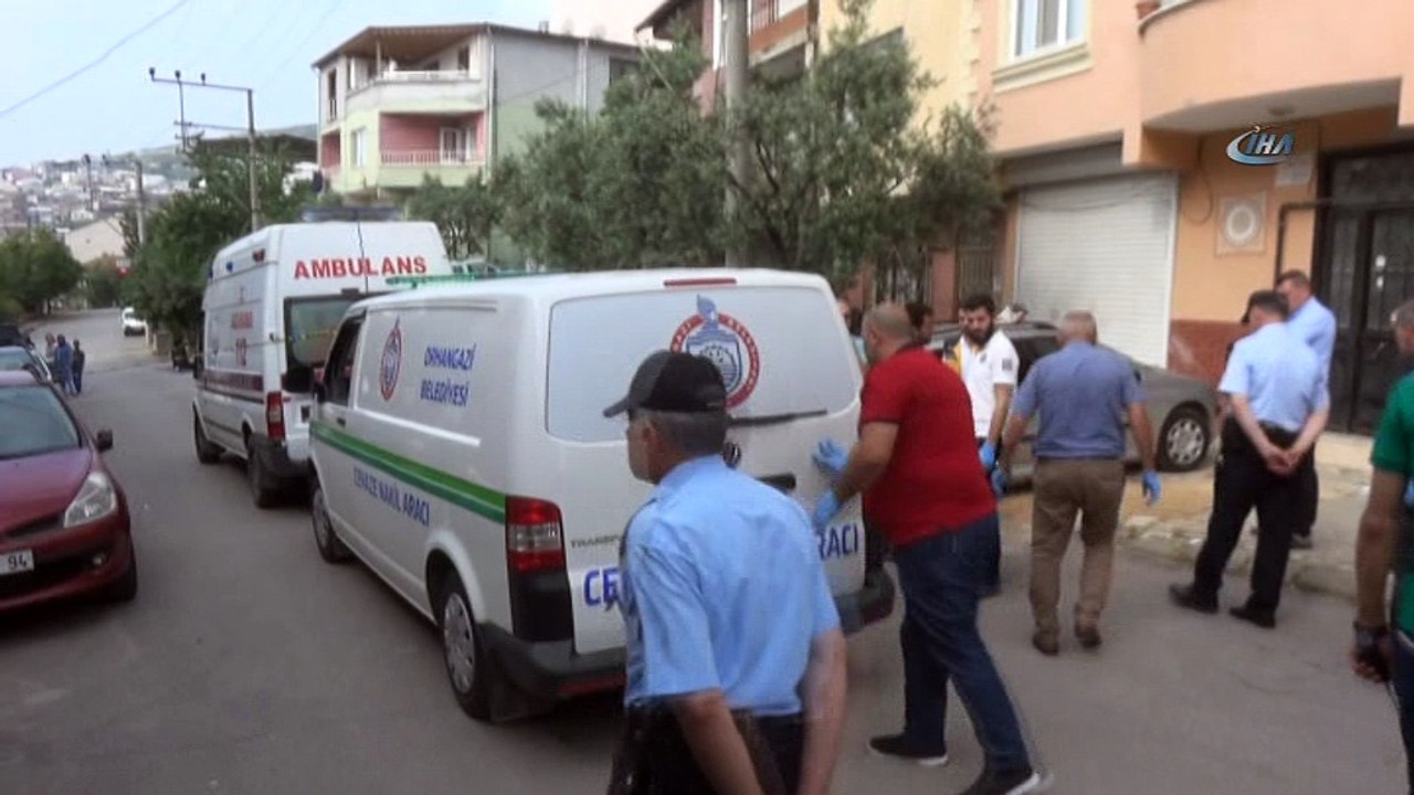 Bursa'da dehşet...Tartıştığı kocasını bıçaklayarak öldürdü